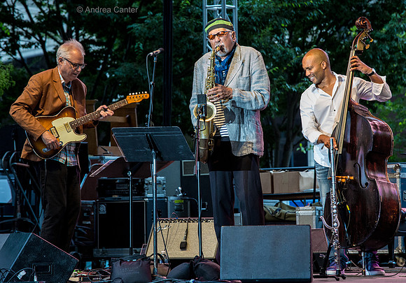 Charles Lloyd with Frisell and Rogers 42139z