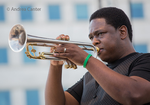 Mack Ave Superband, Freddie Hendirx 227257z
