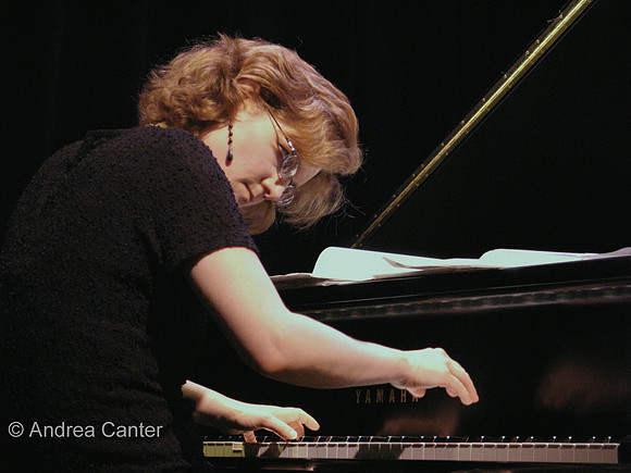 Laura Caviani (2005)